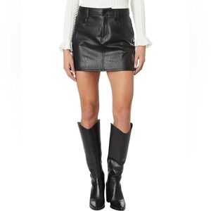 PIAGE‎ mini skirt NWOT